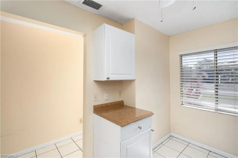 4608 SE 4th Place #6 Cape Coral, FL 33904
