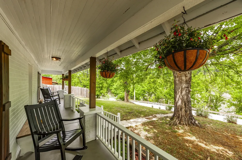 537 Defeated Creek Hwy Carthage, TN 37030