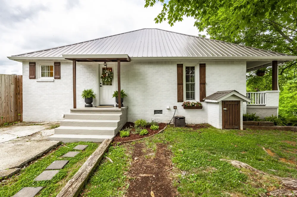 537 Defeated Creek Hwy Carthage, TN 37030