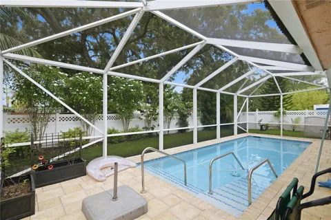 5190 SW 89th Ave
