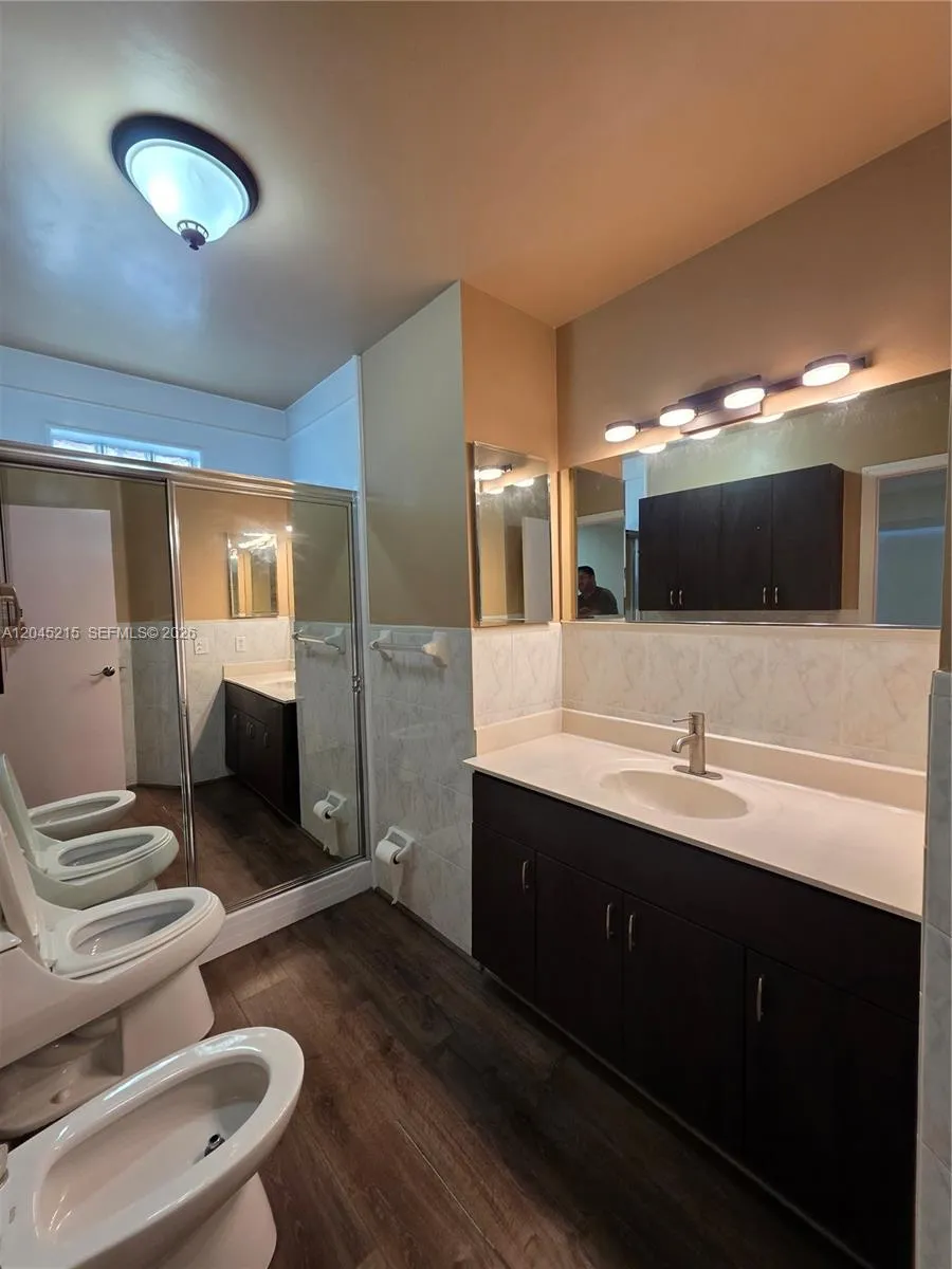8905 NW 121 ST #0 Hialeah, FL 33018