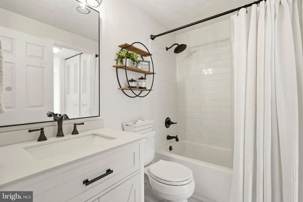 8273 MARY LEE LANE Laurel, MD 20723