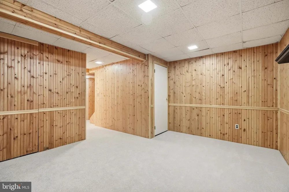 8273 MARY LEE LANE Laurel, MD 20723