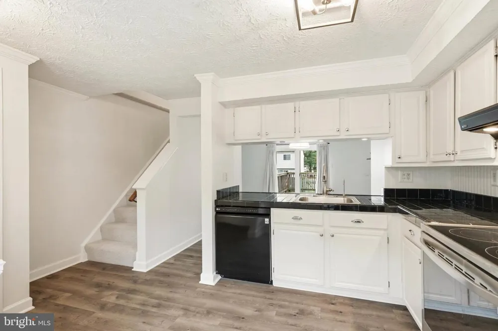 8273 MARY LEE LANE Laurel, MD 20723