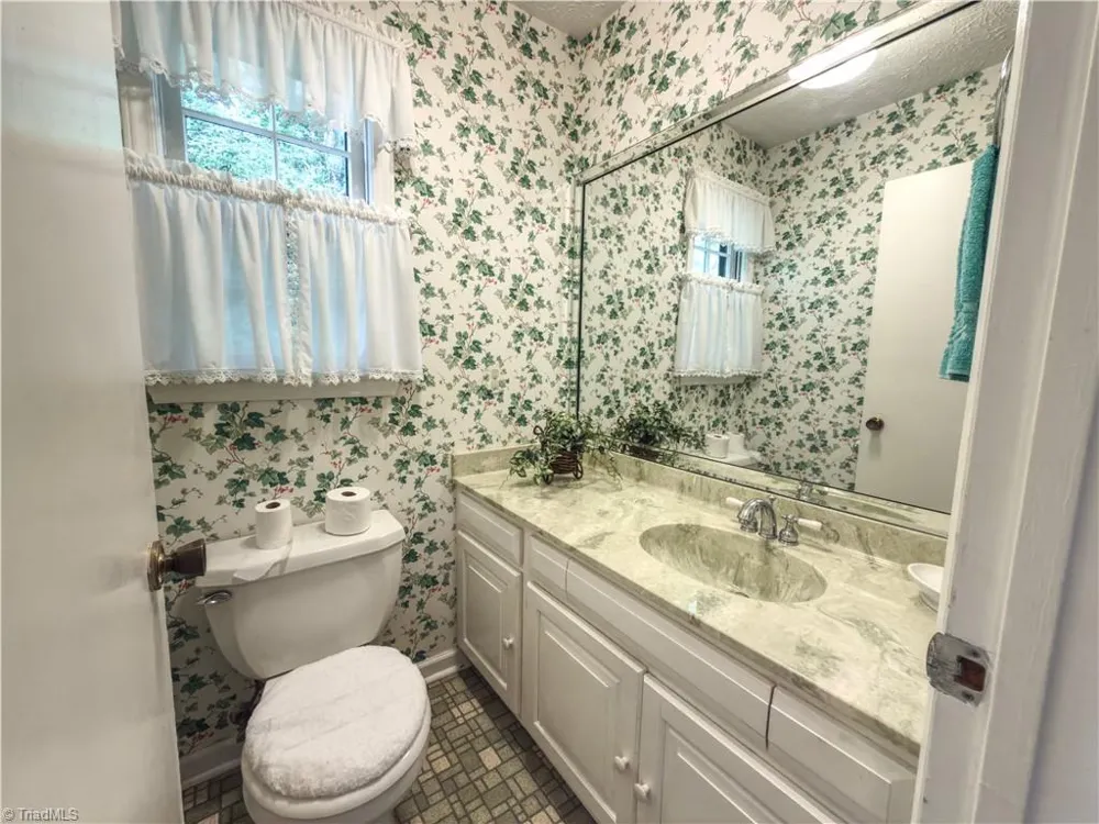 54 Windermere Way Fancy Gap, VA 24328