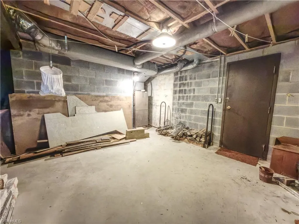 54 Windermere Way Fancy Gap, VA 24328
