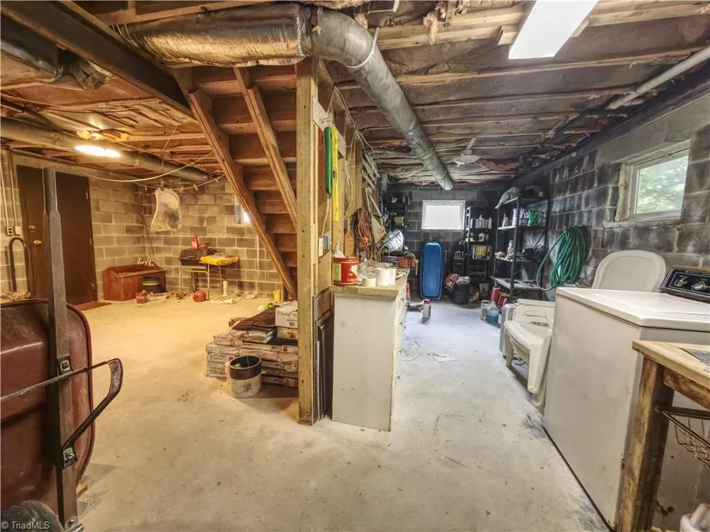 54 Windermere Way Fancy Gap, VA 24328