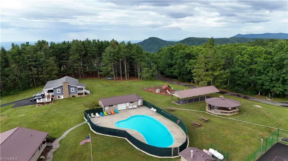 54 Windermere Way Fancy Gap, VA 24328