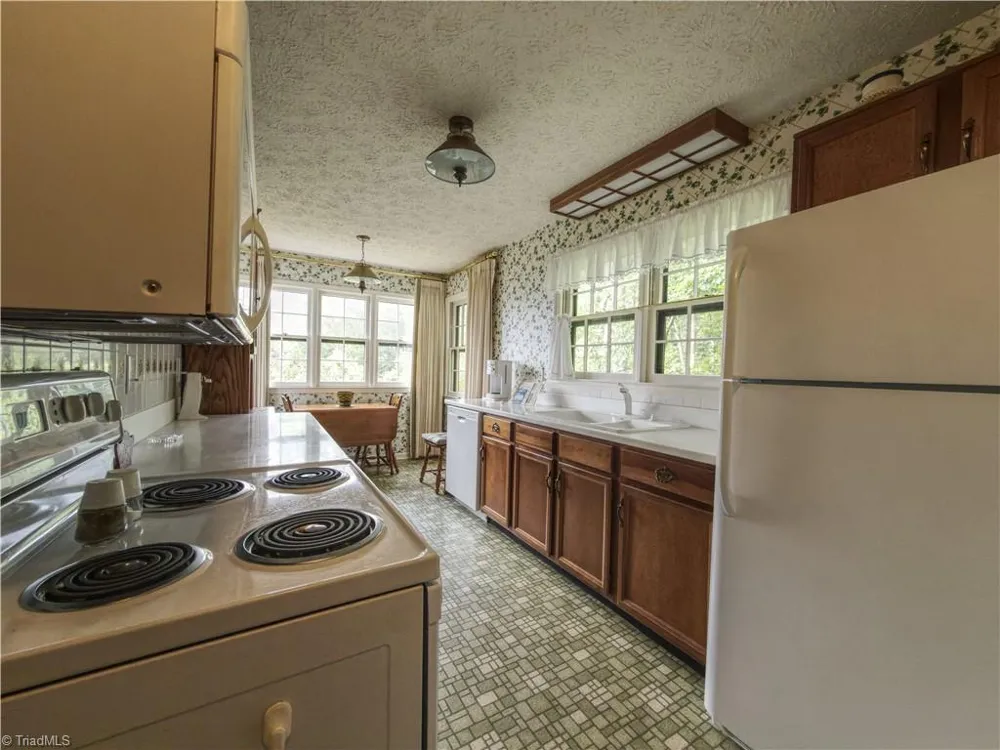 54 Windermere Way Fancy Gap, VA 24328
