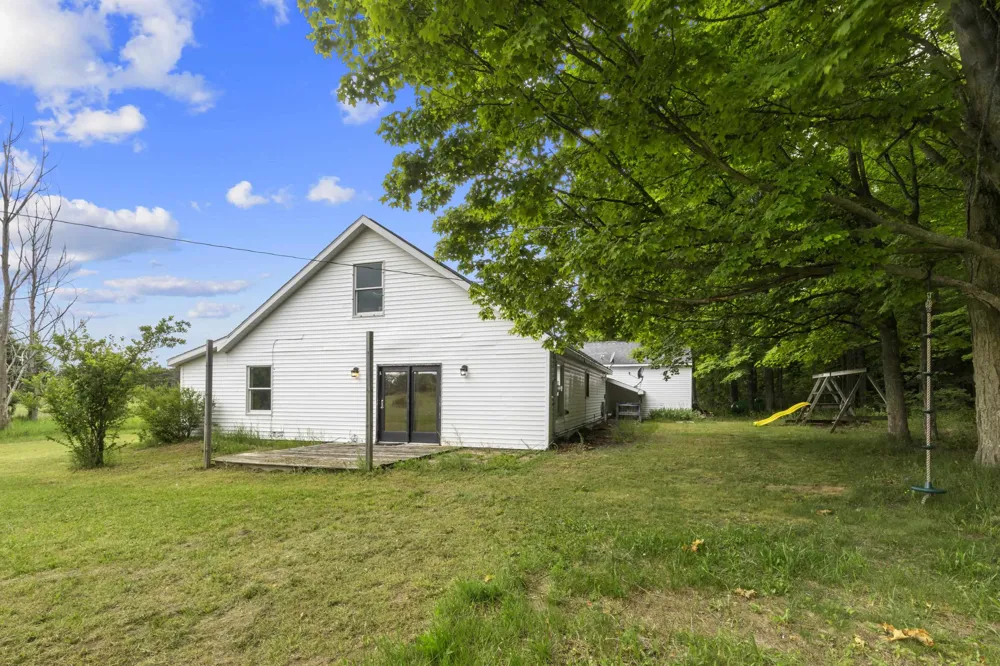 10080 Homestead Road Homestead Township, MI 49617