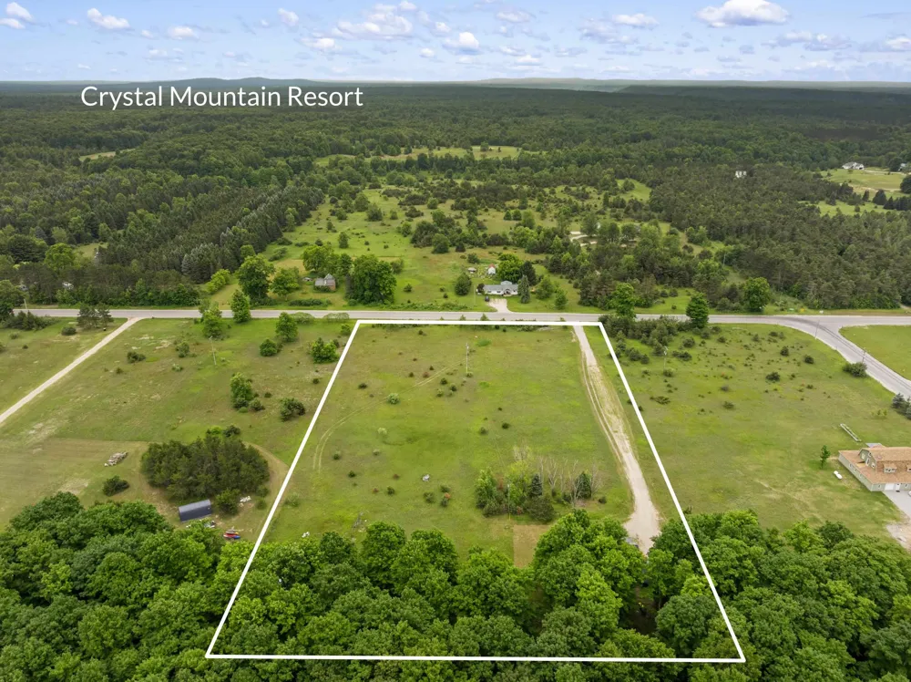 10080 Homestead Road Homestead Township, MI 49617