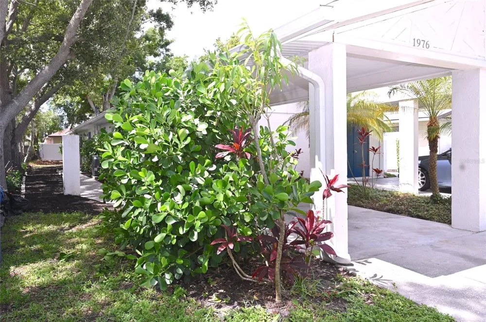 1976 DEBBIE STREET Sarasota, FL 34231