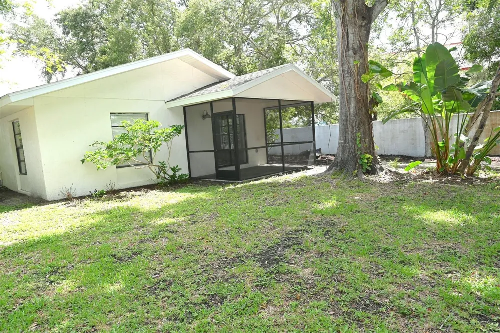 1976 DEBBIE STREET Sarasota, FL 34231