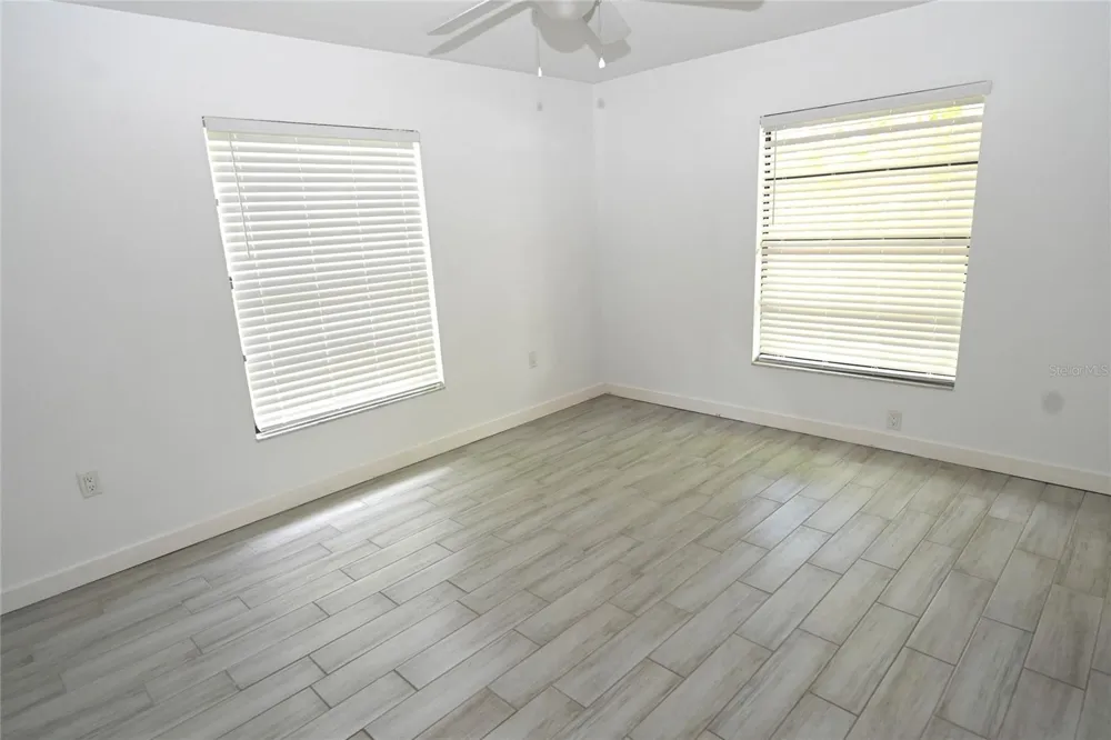 1976 DEBBIE STREET Sarasota, FL 34231