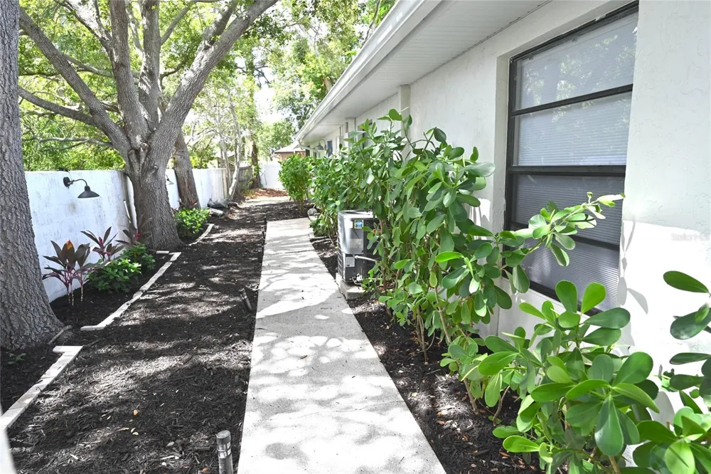 1976 DEBBIE STREET Sarasota, FL 34231