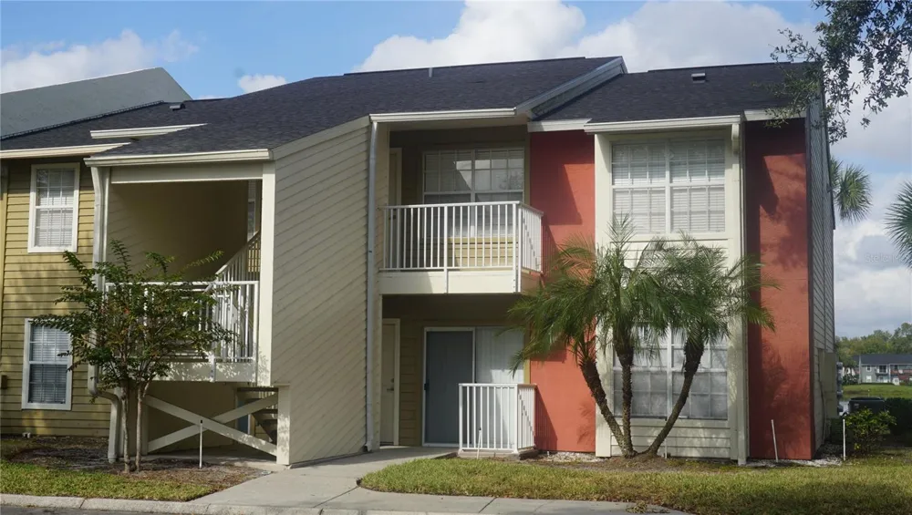 220 LAKE PARSONS GREEN #206 Brandon, FL 33511