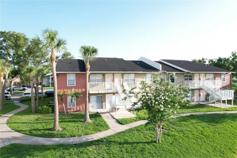 220 LAKE PARSONS GREEN #206