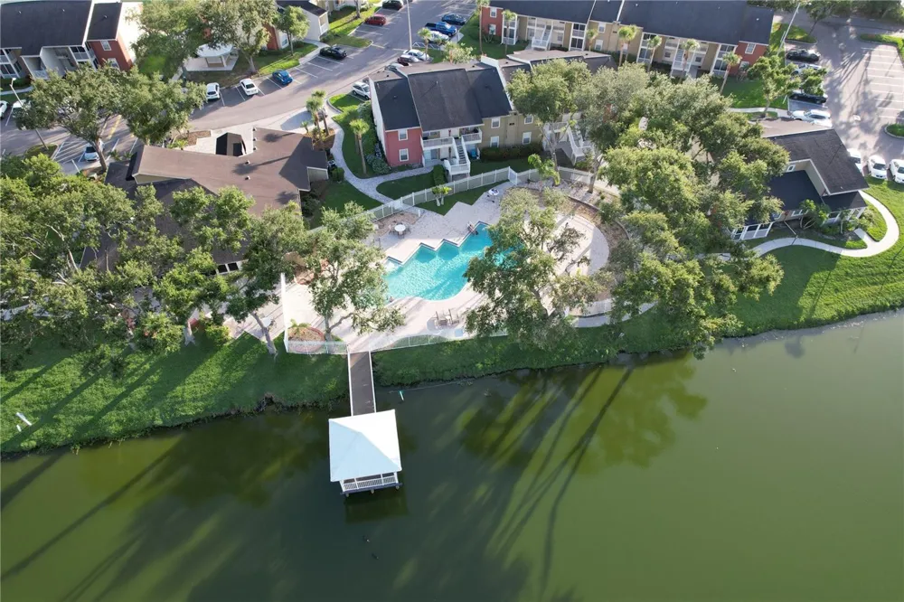 220 LAKE PARSONS GREEN #206 Brandon, FL 33511