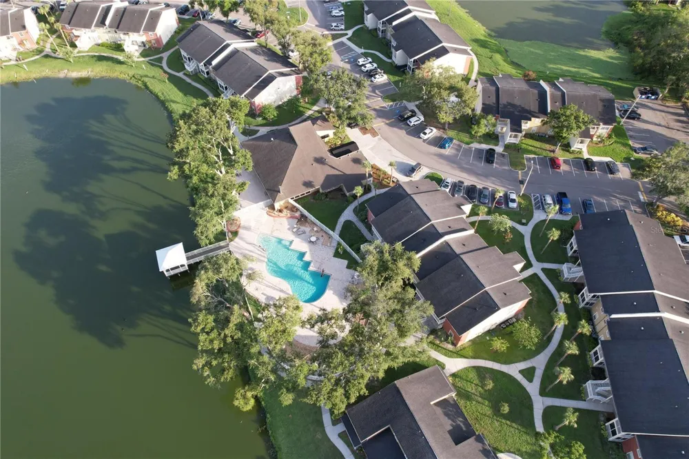 220 LAKE PARSONS GREEN #206 Brandon, FL 33511