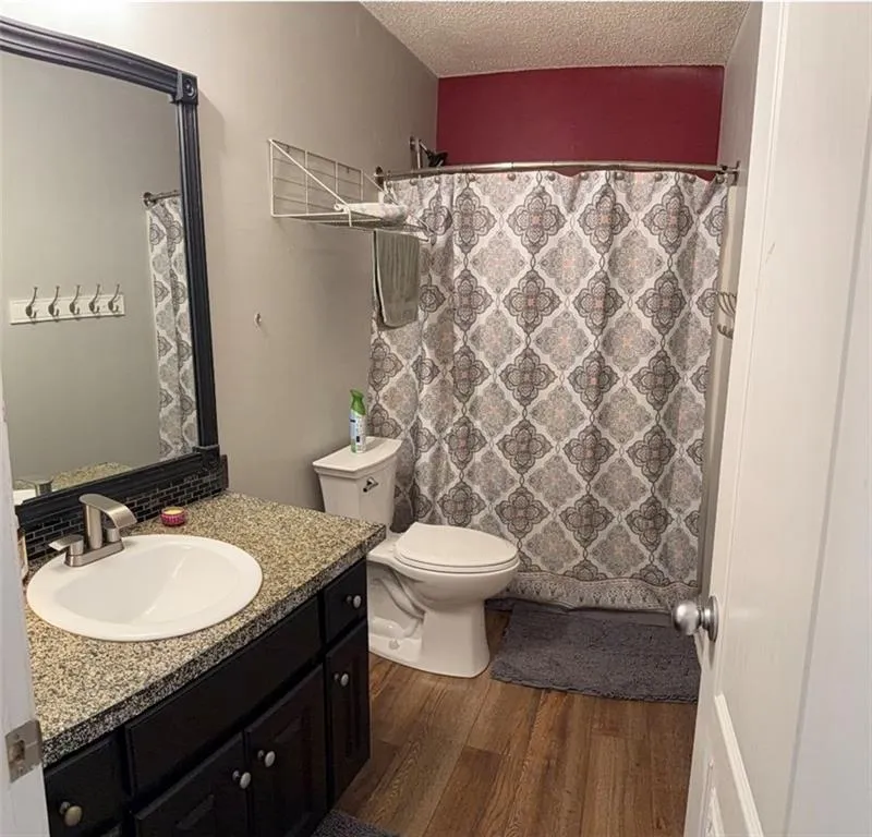 18 J & J DRIVE Lavonia, GA 30553
