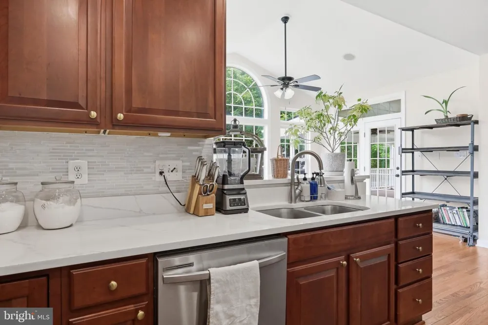 11257 SUFFOLK DRIVE Hagerstown, MD 21742