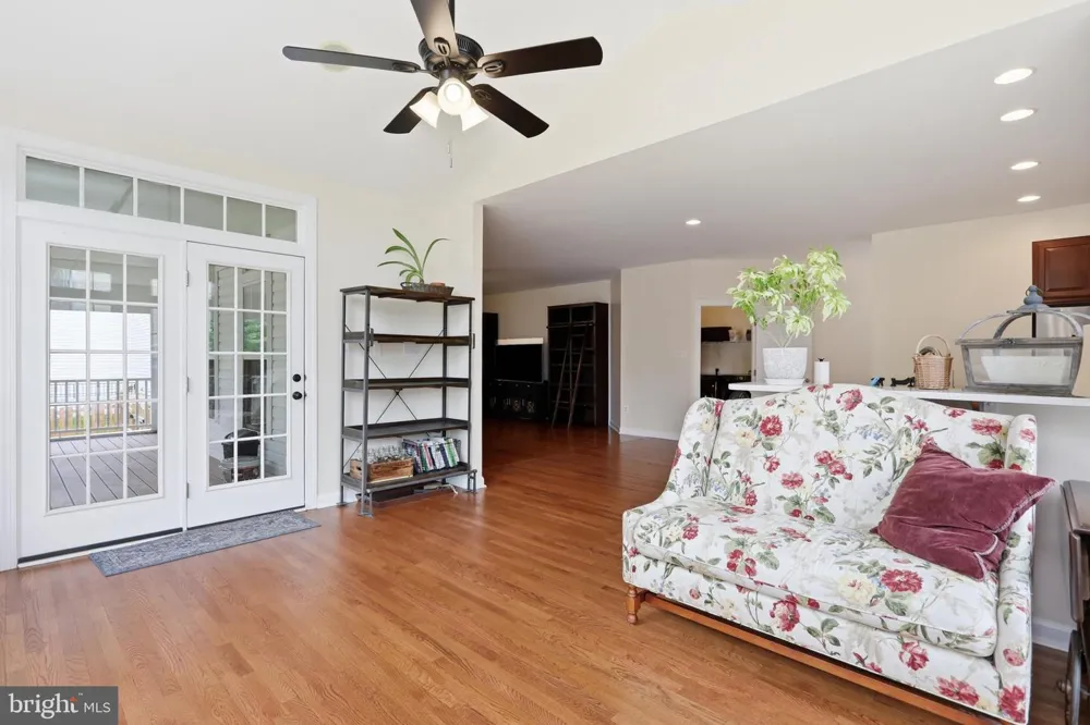 11257 SUFFOLK DRIVE Hagerstown, MD 21742