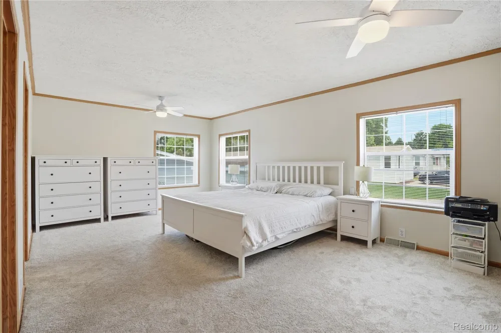 11078 Stony River Court #522 Green Oak Township, MI 48178