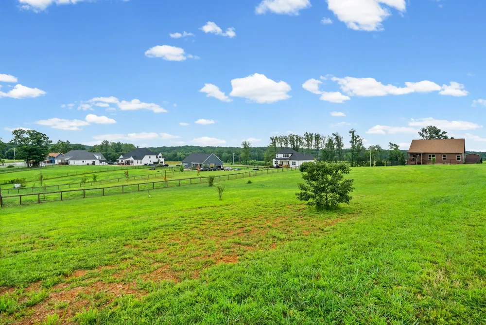 4133 Liverworth Rd Southside, TN 37171