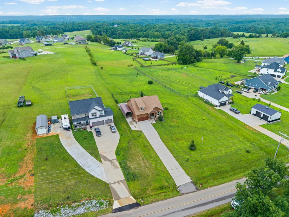 4133 Liverworth Rd Southside, TN 37171