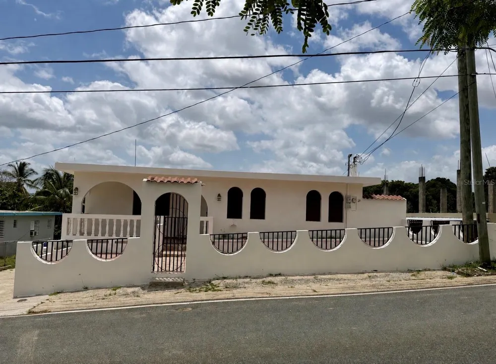 PR 922 KM 0.4 BO. COLLORES Las Piedras, PR 00771