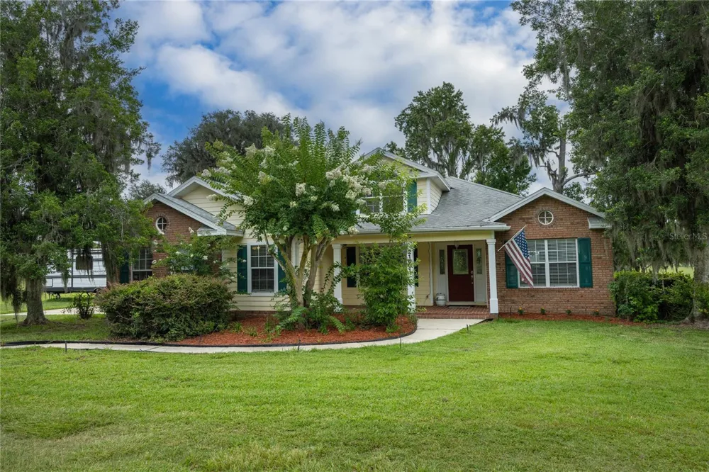 21601 OLD BELLAMY ROAD Alachua, FL 32615