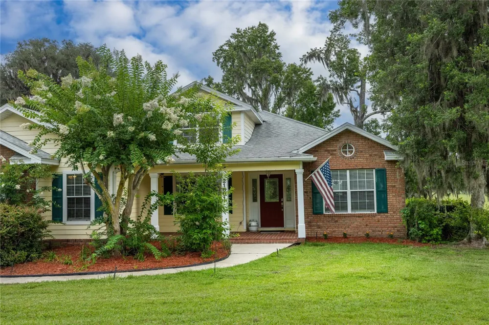 21601 OLD BELLAMY ROAD Alachua, FL 32615