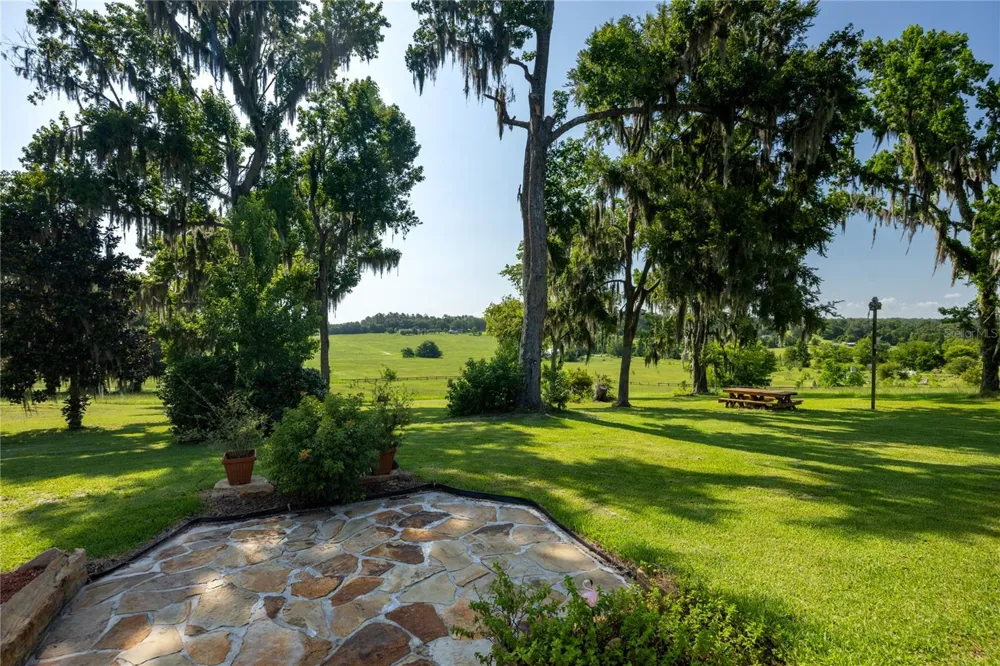 21601 OLD BELLAMY ROAD Alachua, FL 32615