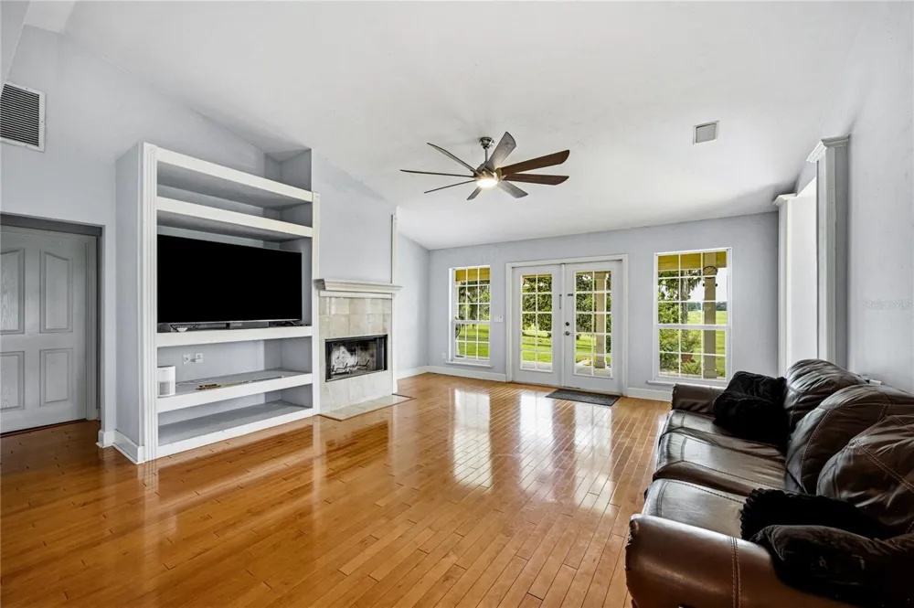 21601 OLD BELLAMY ROAD Alachua, FL 32615