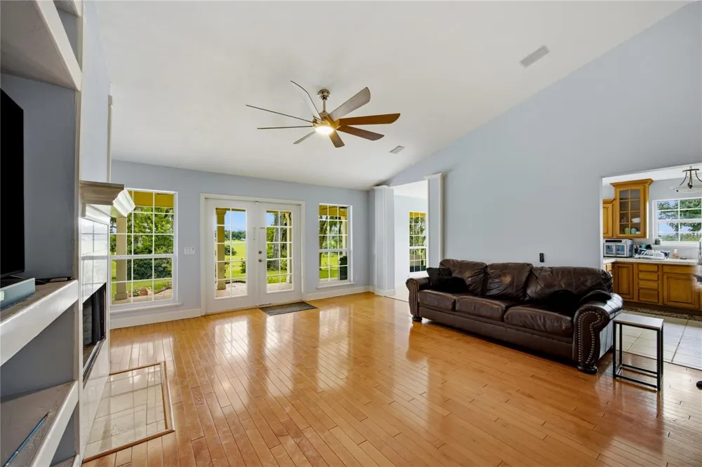 21601 OLD BELLAMY ROAD Alachua, FL 32615