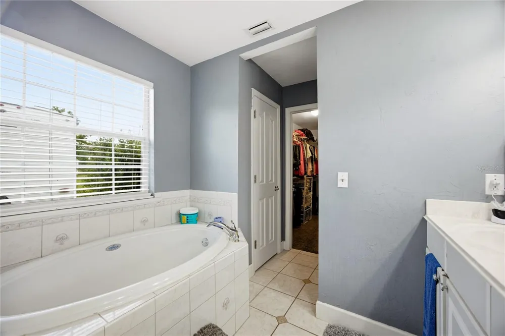 21601 OLD BELLAMY ROAD Alachua, FL 32615