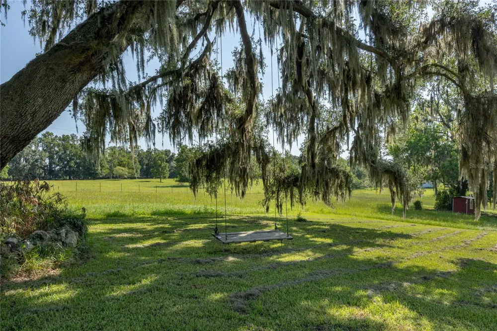 21601 OLD BELLAMY ROAD Alachua, FL 32615