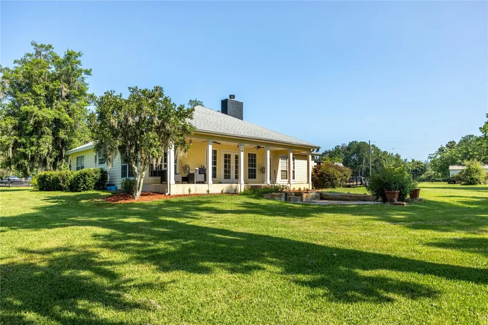 21601 OLD BELLAMY ROAD Alachua, FL 32615