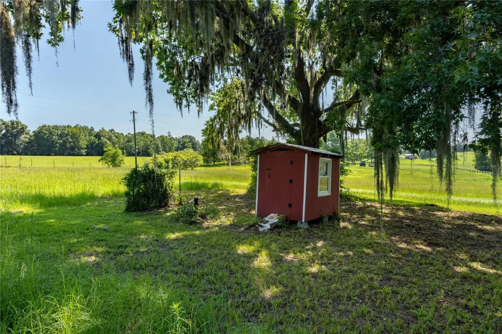 21601 OLD BELLAMY ROAD Alachua, FL 32615