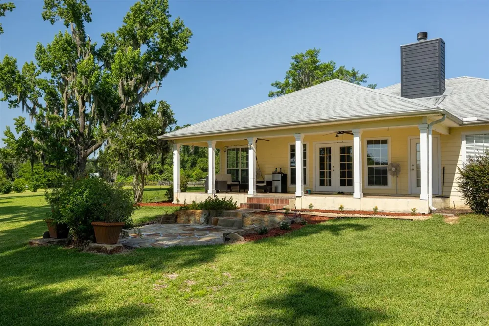 21601 OLD BELLAMY ROAD Alachua, FL 32615