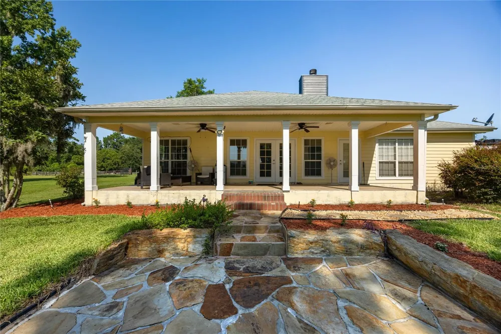 21601 OLD BELLAMY ROAD Alachua, FL 32615