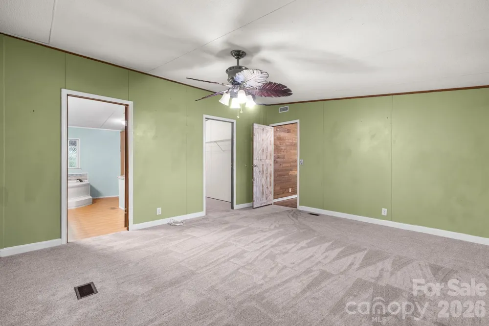 4901 Uncle Freds Place Morganton, NC 28655