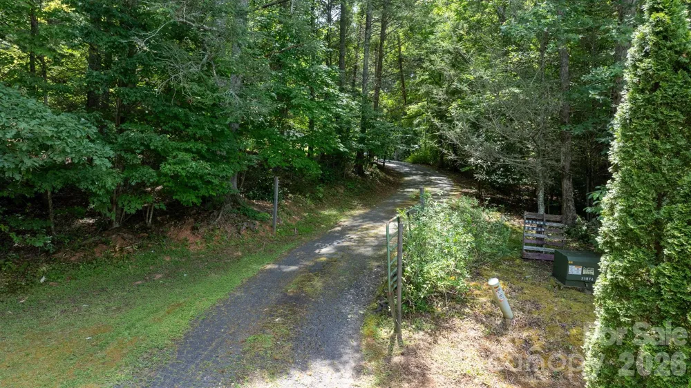 4901 Uncle Freds Place Morganton, NC 28655