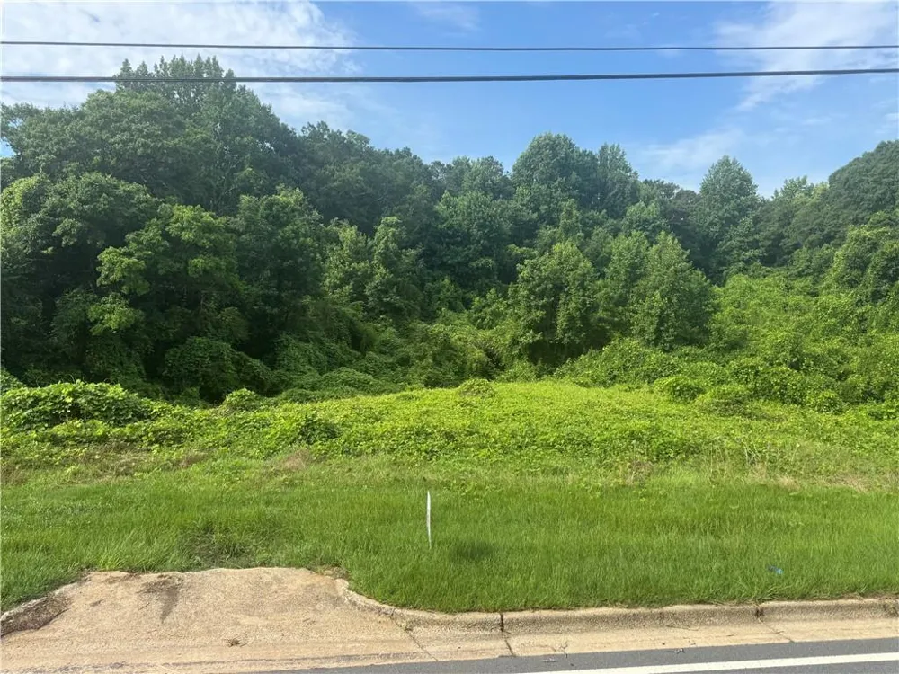 200 W Washington Street Newnan, GA 30263