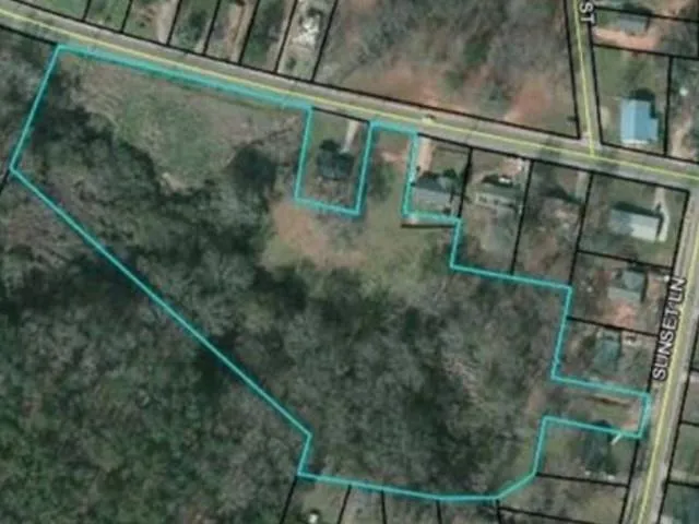 200 W Washington Street Newnan, GA 30263