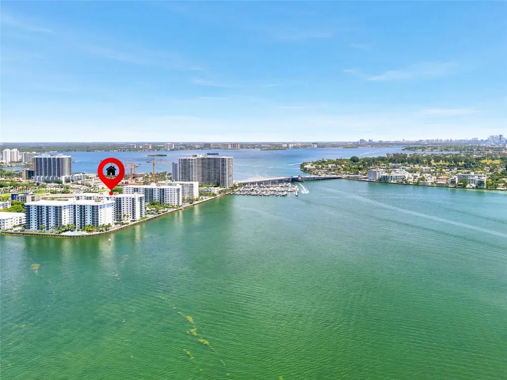 7501 E Treasure Dr #2S North Bay Village, FL 33141
