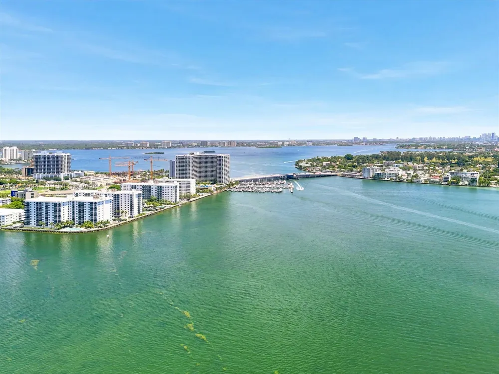 7501 E Treasure Dr #2S North Bay Village, FL 33141