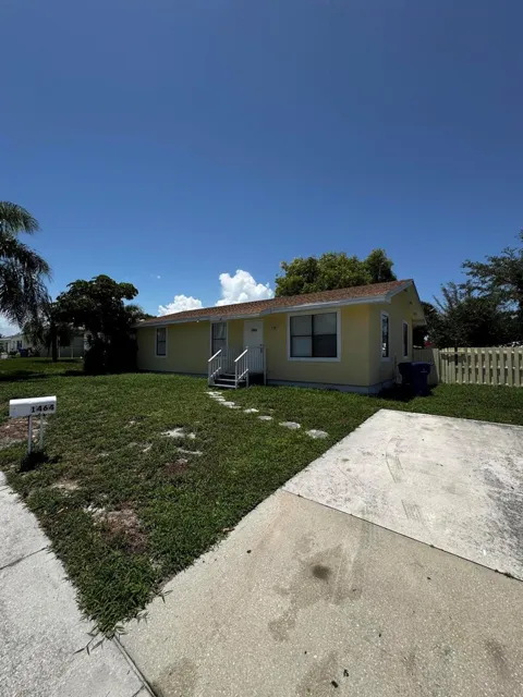 1464 W 32nd Street