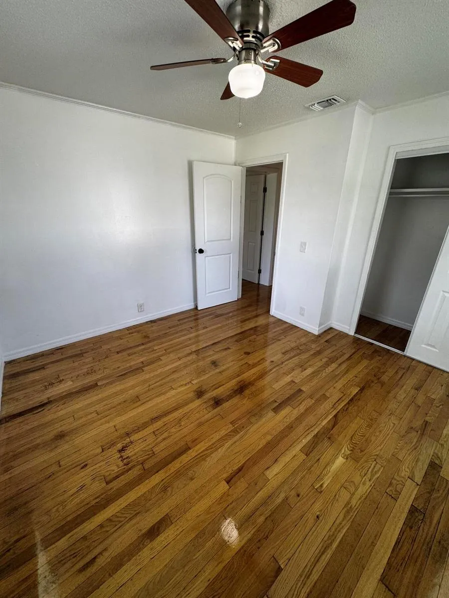 1464 W 32nd Street Riviera Beach, FL 33404