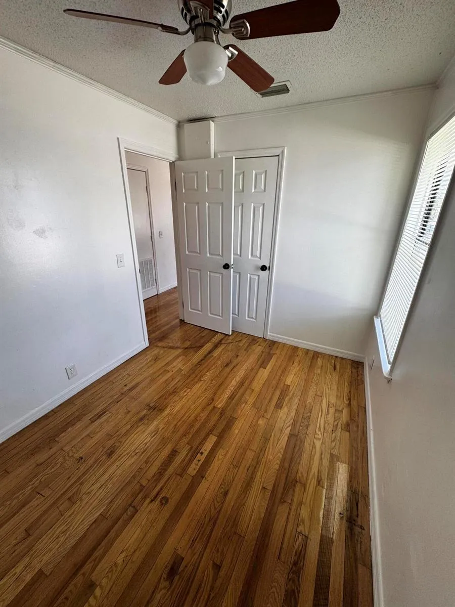 1464 W 32nd Street Riviera Beach, FL 33404